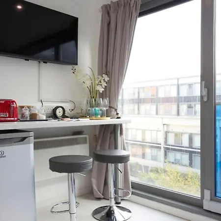 1 Bedroom Apartment, Leeds Stunning & Cosy Find! Apartment *