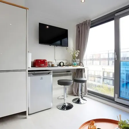 1 Bedroom Apartment, Leeds Stunning & Cosy Find! Leeds (West Yorkshire)